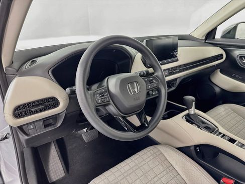 Certified 2024 Honda HR-V LX image 9