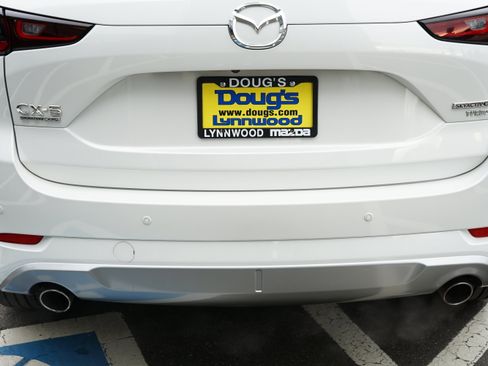 Certified 2025 MAZDA CX-5 Signature image 10