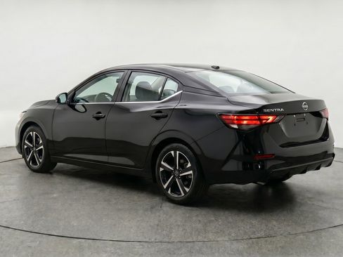 Used 2025 Nissan Sentra SV FWD image 6