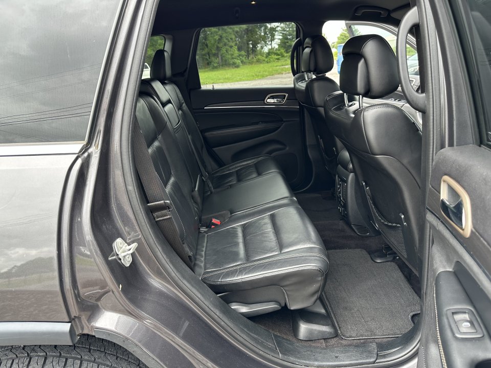 Used 2016 Jeep Grand Cherokee Limited RWD image 18