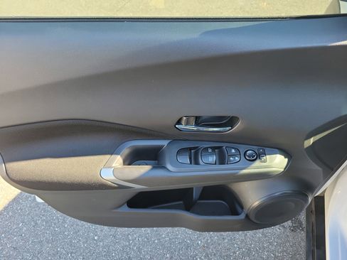 Used 2023 Nissan Kicks SV image 19