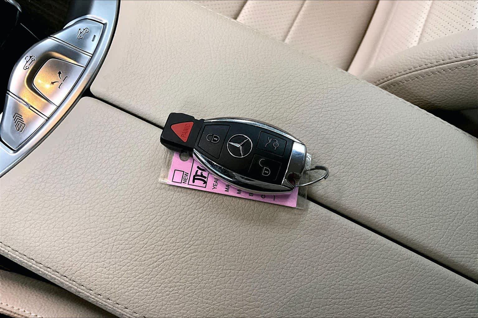 Used 2018 Mercedes-Benz C 300 4MATIC Cabriolet image 16