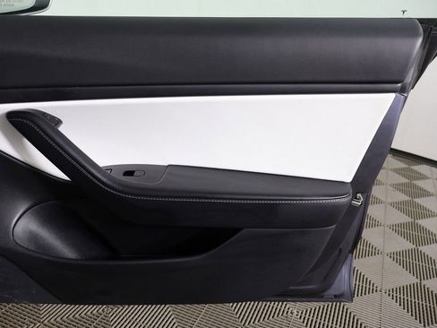 Used 2020 Tesla Model 3 Long Range image 23