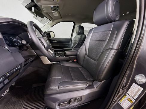 Certified 2022 Toyota Tundra Limited w/ TRD Off-Road Package AWD/4WD image 24