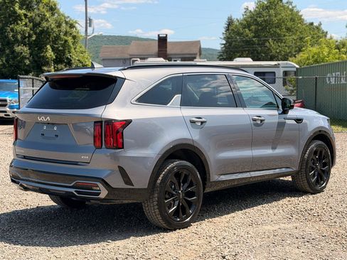 Used 2023 Kia Sorento SX AWD/4WD image 5