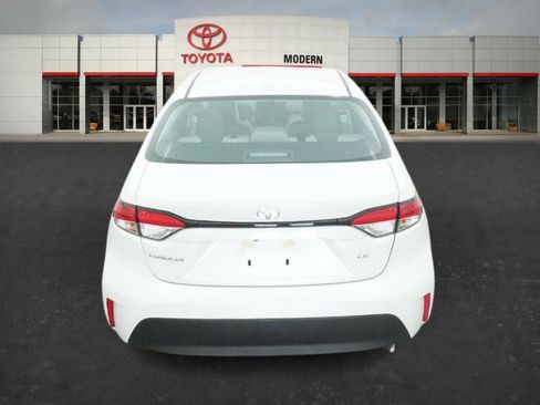 New 2026 Toyota Corolla LE image 18