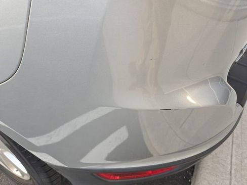 Used 2013 Volvo XC60 3.2 w/ Climate Pkg image 19