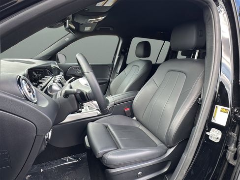 Certified 2025 Mercedes-Benz GLB 250 image 13