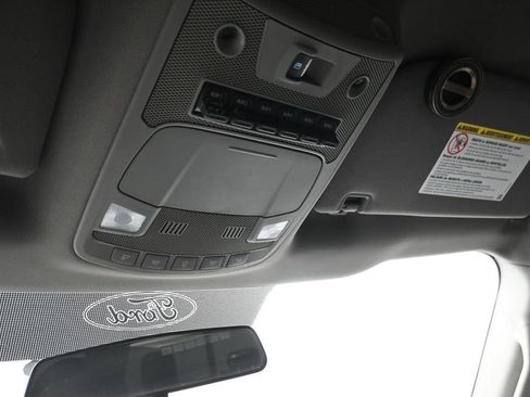 Used 2019 Ford F250 XLT w/ XLT Premium Package AWD/4WD image 11