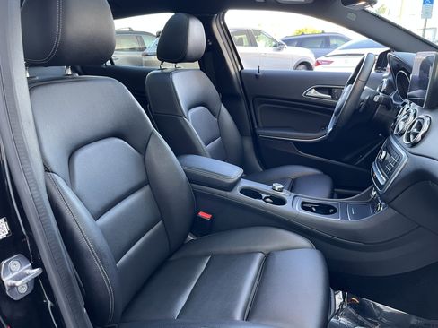 Used 2019 Mercedes-Benz GLA 250 4MATIC image 23