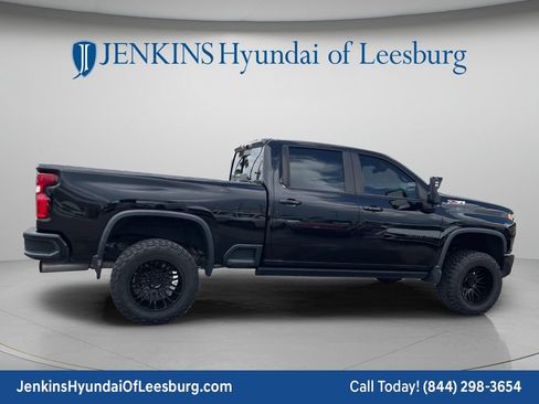 Used 2023 Chevrolet Silverado 2500 LTZ w/ LTZ Plus Package AWD/4WD image 3