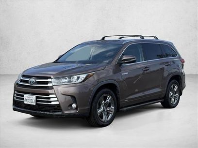 Used 2018 Toyota Highlander Limited Platinum