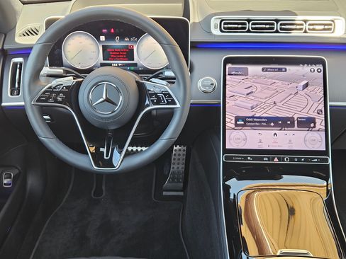 Used 2025 Mercedes-Benz S 580 4MATIC Sedan image 22