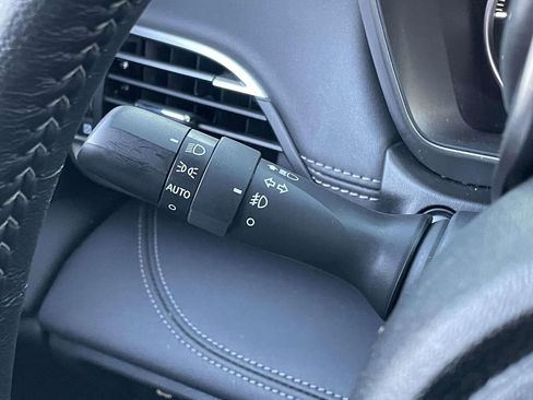 Certified 2025 Subaru Outback Limited w/ Popular Package #2 AWD/4WD image 12