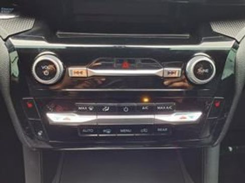 Used 2022 Ford Explorer ST AWD/4WD image 18