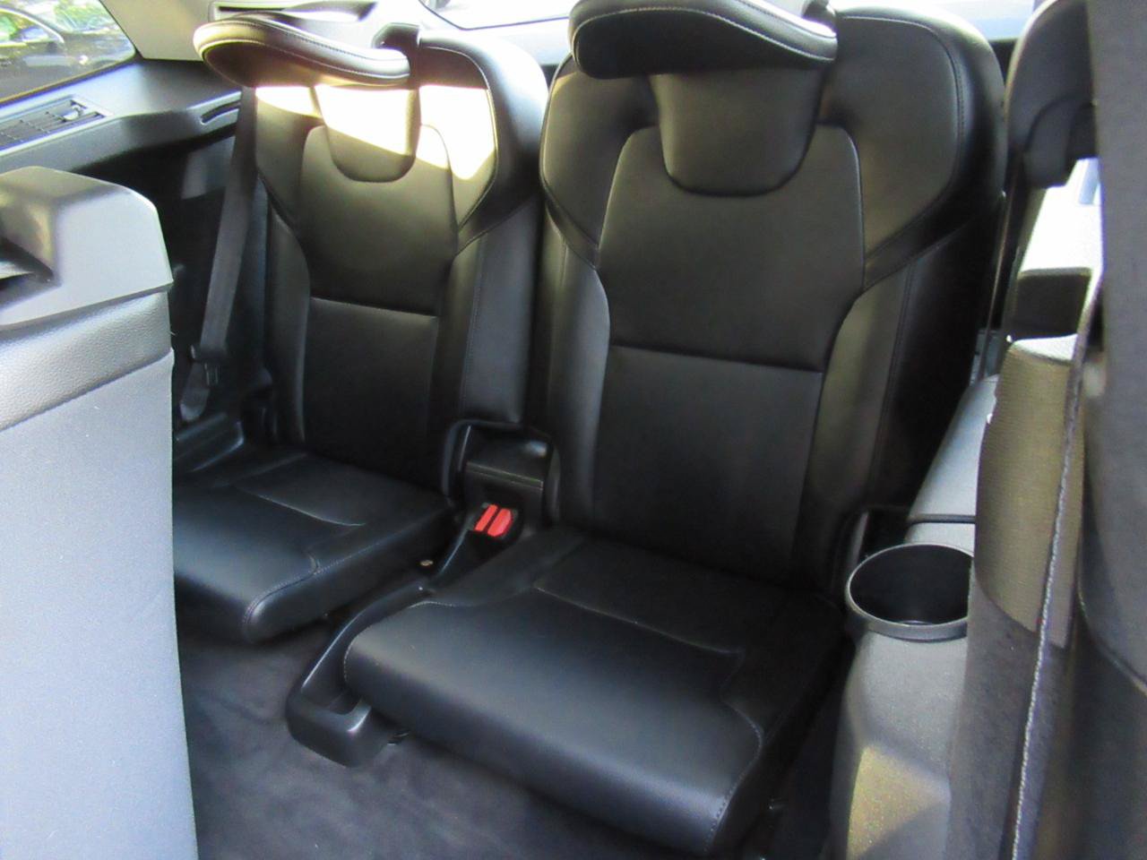 Used 2020 Volvo XC90 T5 Momentum AWD/4WD image 16