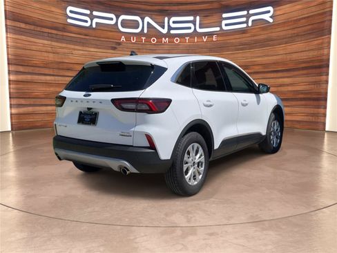 Used 2024 Ford Escape Active w/ Tech Pack #1 AWD/4WD image 7