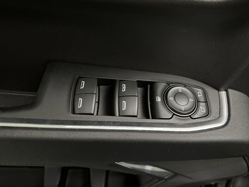 Used 2024 Chevrolet Silverado 1500 LT w/ Z71 Off-Road Package image 18