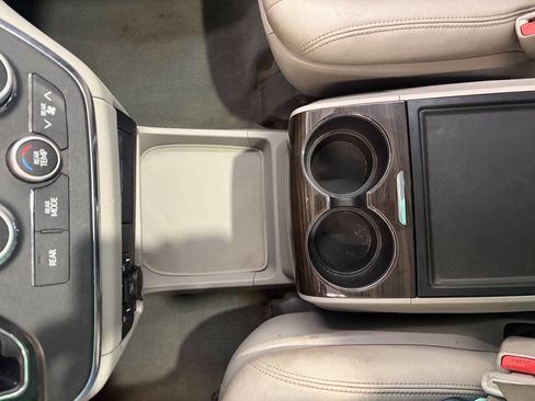 Used 2019 Toyota Sienna XLE FWD image 20