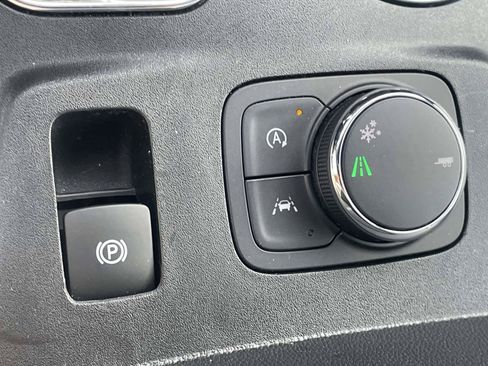 Used 2023 Chevrolet Traverse High Country w/ LPO, Floor Liner Package FWD image 22