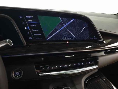 Certified 2024 Cadillac Escalade Sport w/ LPO, ONYX Package image 32