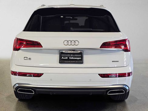 Used 2024 Audi Q5 e Premium w/ Convenience Package AWD/4WD image 4