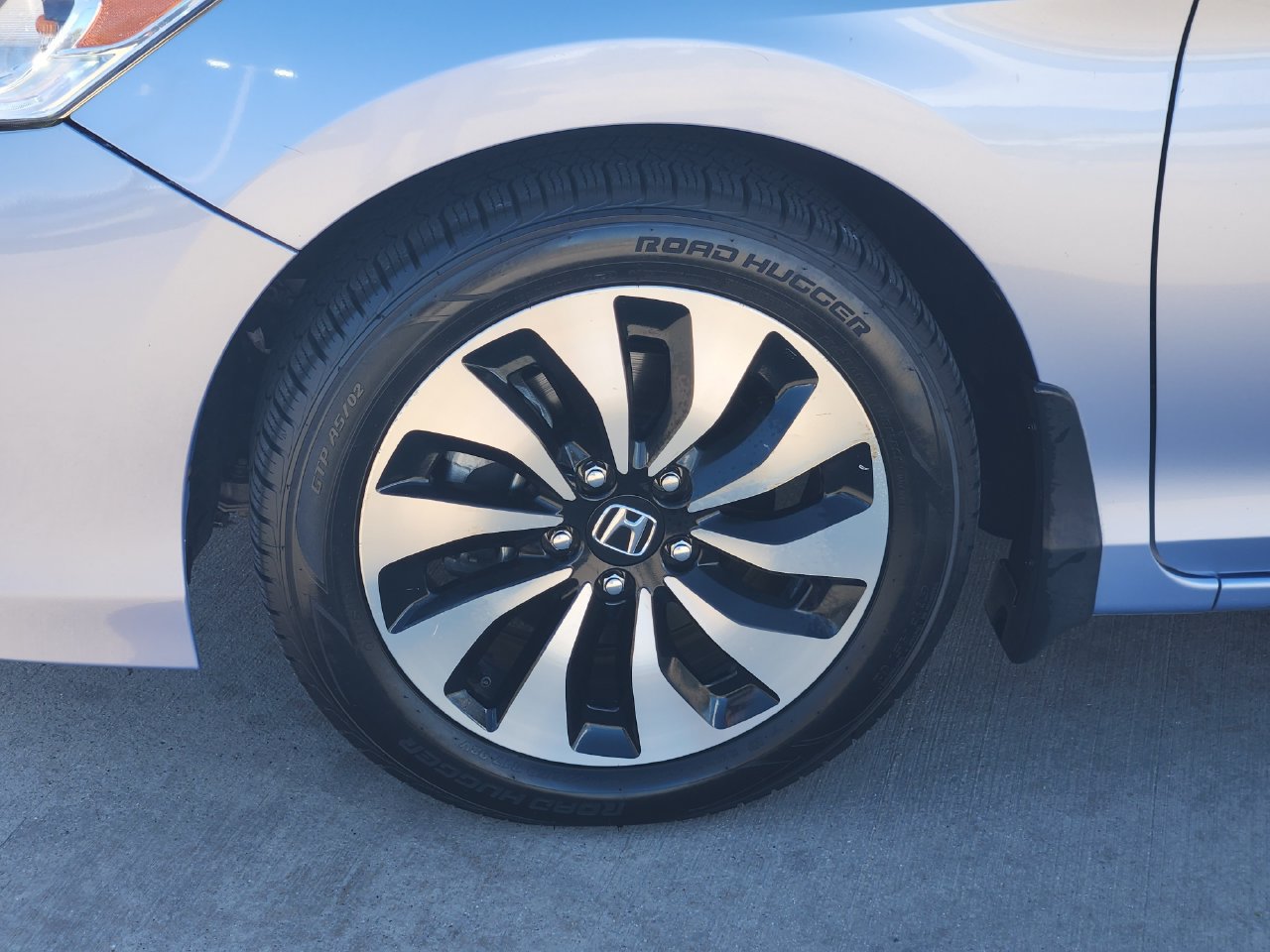 Used 2017 Honda Accord EX-L image 11