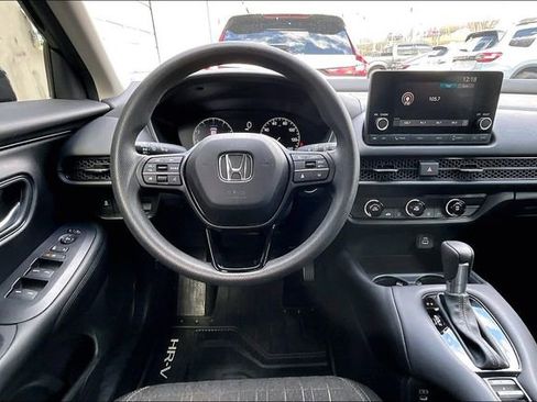 Certified 2025 Honda HR-V LX image 8
