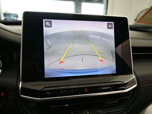 Used 2023 Jeep Compass Trailhawk w/ Trailhawk Elite Group image 22