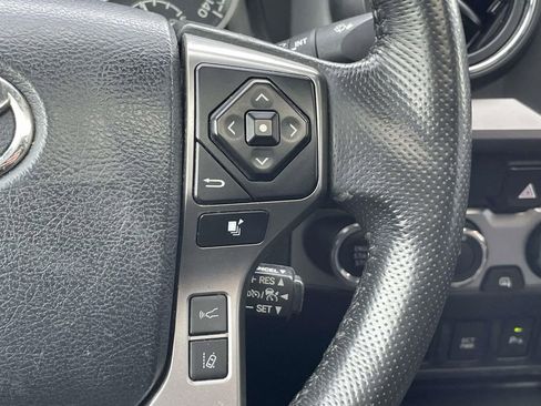 Used 2019 Toyota Tacoma Limited image 22