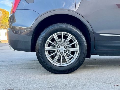 Used 2017 Cadillac XT5 Luxury w/ Driver Awareness Package image 31