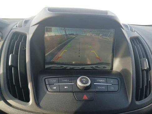 Used 2019 Ford Escape SE image 30