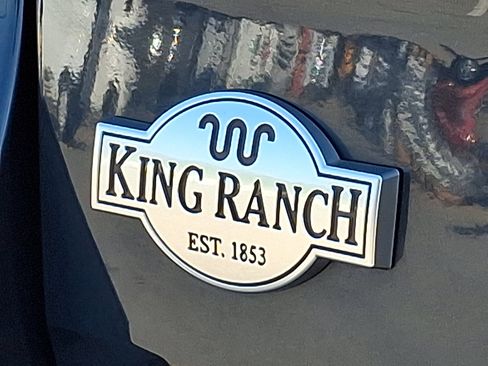 Used 2023 Ford Explorer King Ranch AWD/4WD image 30