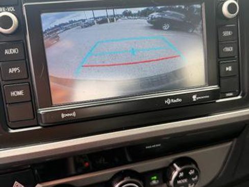 Used 2018 Toyota Tacoma SR5 image 20