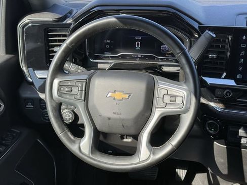 Used 2025 Chevrolet Silverado 2500 LT w/ Convenience Package image 22