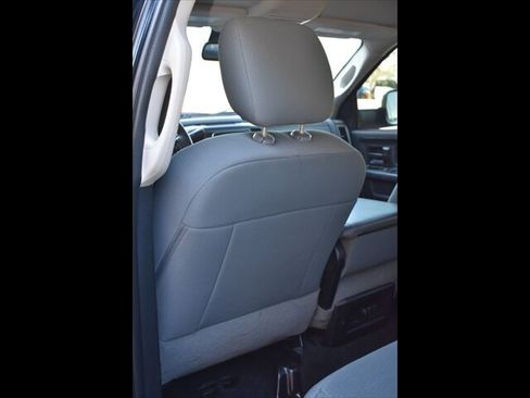 Used 2015 RAM 2500 Tradesman w/ Chrome Appearance Group image 19