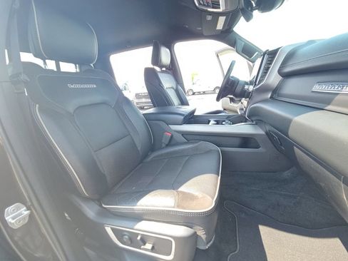 Used 2021 RAM 1500 Laramie w/ Sport Appearance Package AWD/4WD image 33