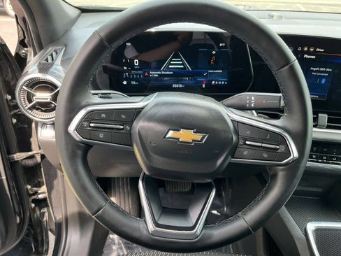 Used 2025 Chevrolet Equinox LT FWD image 26