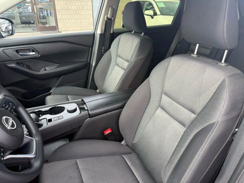 Used 2024 Nissan Rogue SV image 21