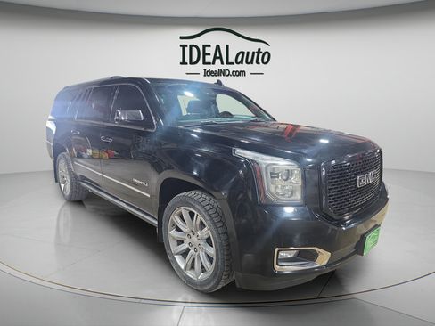 Used 2019 GMC Yukon XL Denali w/ Denali Ultimate Package AWD/4WD image 7