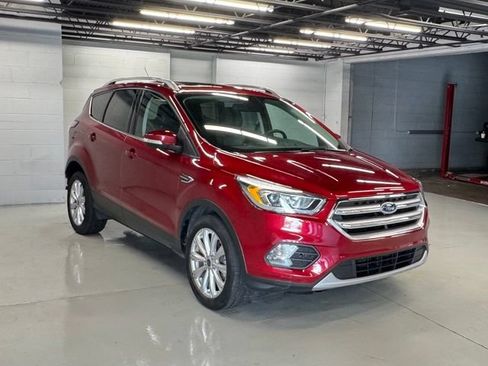 Used 2017 Ford Escape Titanium FWD image 7