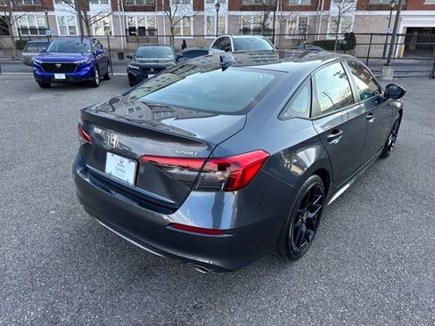 Used 2023 Honda Civic Sport image 17