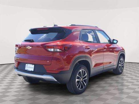New 2026 Chevrolet TrailBlazer LT w/ Convenience Package AWD/4WD image 3