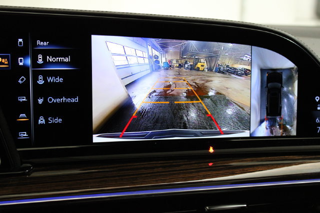 Used 2023 Cadillac Escalade Premium Luxury w/ Performance Package AWD/4WD image 18