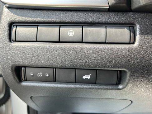 Used 2022 Nissan Rogue SL w/ SL Premium Package FWD image 14
