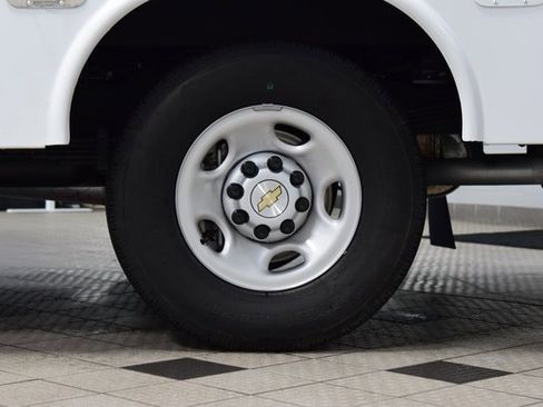 New 2025 Chevrolet Express 3500 w/ Power Convenience Package image 15