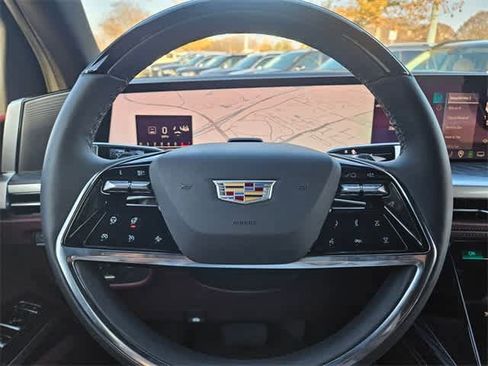 Used 2026 Cadillac Escalade Luxury w/ Touring Package image 26