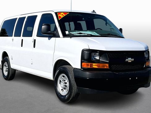 Used 2017 Chevrolet Express 2500 LS image 10