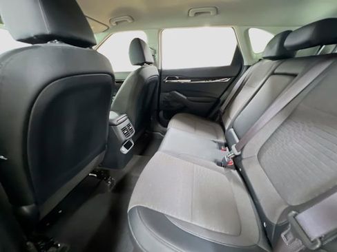 Certified 2022 Kia Seltos S image 24