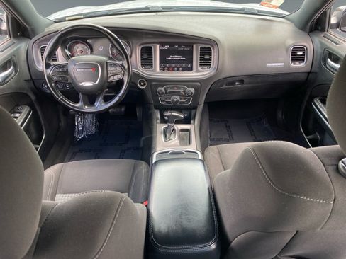 Used 2023 Dodge Charger SXT RWD image 10